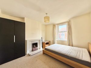 Photo 1- click for photo gallery